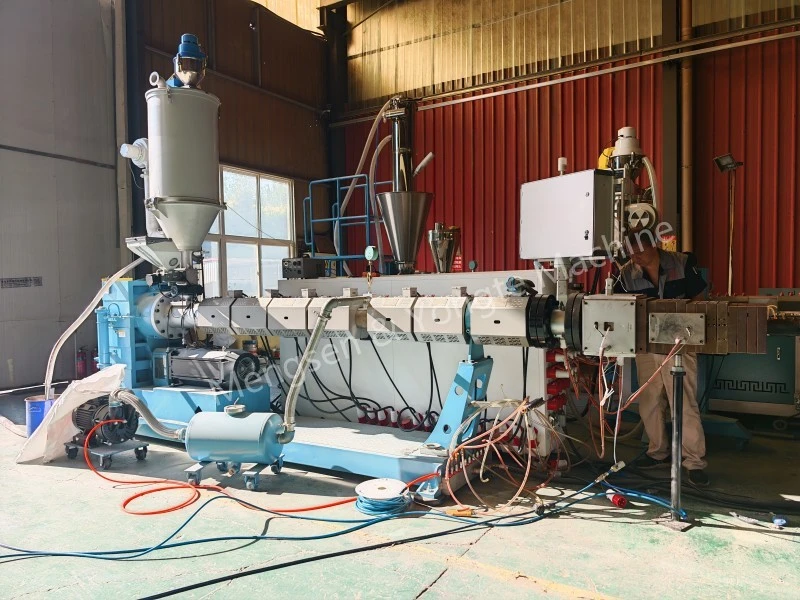 Plastic lumber machine