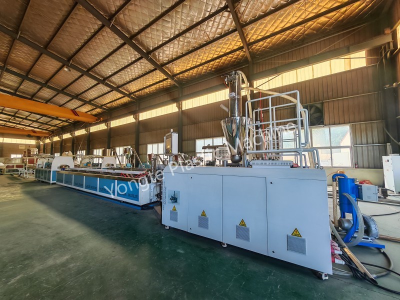 WPC Extrusion Line
